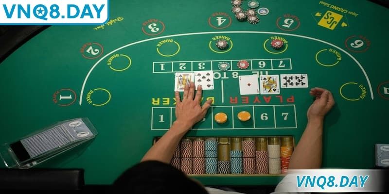 Luật Chơi Baccarat – Bí Quyết Vững Từng Ván Bài Hiệu Quả 2 Các lá được tính điểm theo quy ước chuẩn quốc tế
